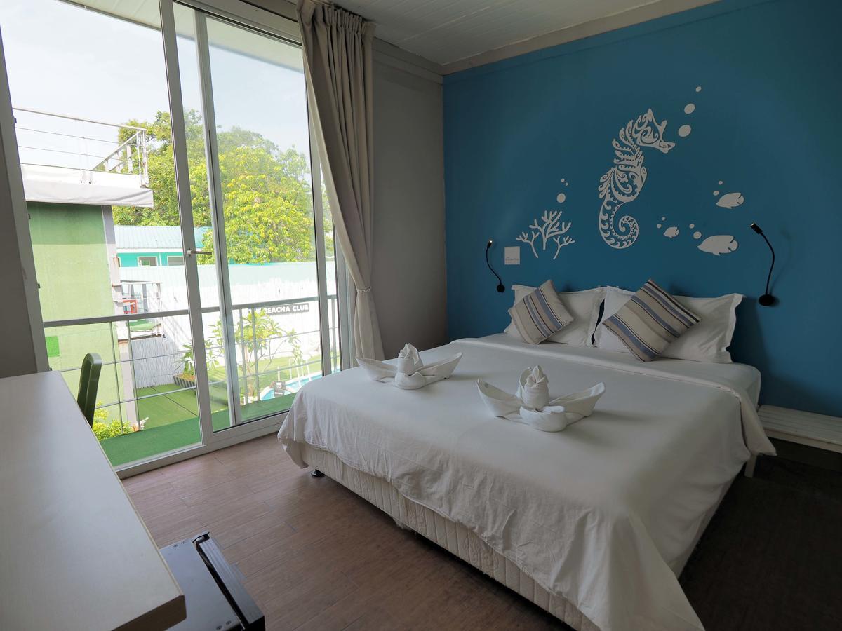 The Beacha Club Hotel Phi Phi Islands Exterior photo