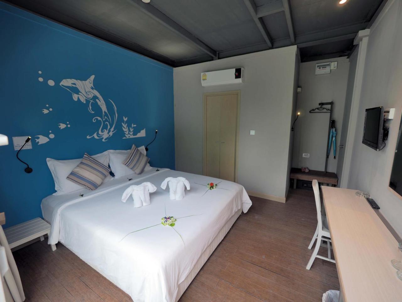 The Beacha Club Hotel Phi Phi Islands Exterior photo